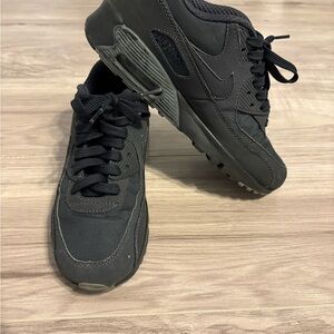 Nike Black Women's Sneakers